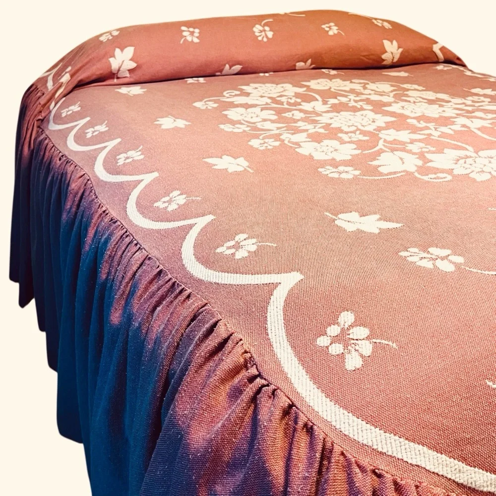 Vintage Tapestry Style Queen Bedspread Rose Colored White Floral Pattern
